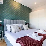 Bonfim Elegant Duplex W/ Ac By Lovelystay Apartment